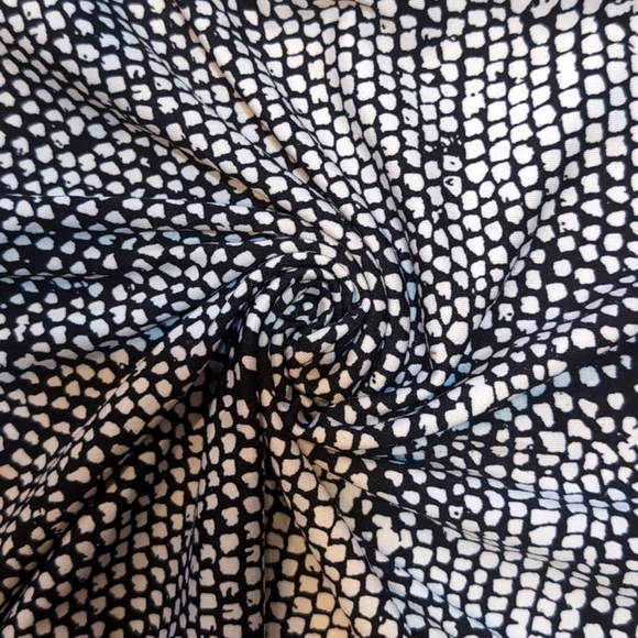 3/$20 LAURA Flowy Culottes Cropped Pants Flare Leg Foldover Waist Animal Print - Picture 9 of 9